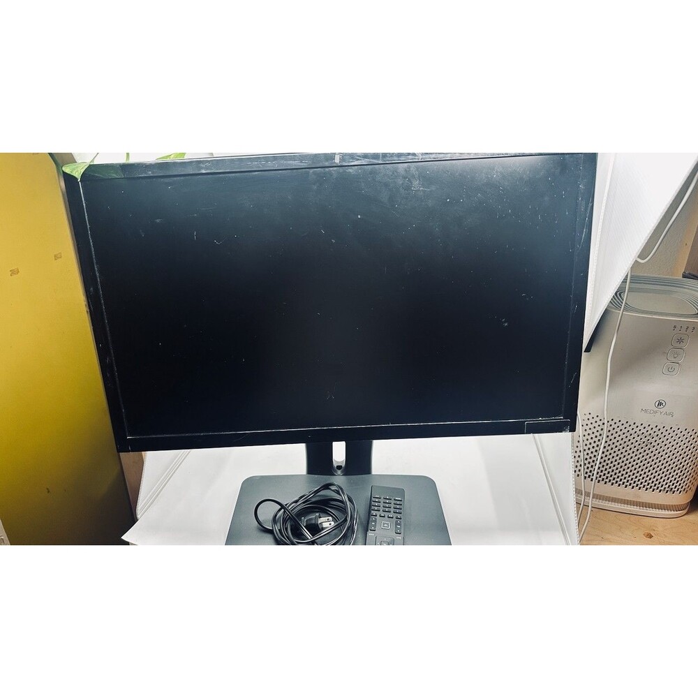 Vizio D-Series 24" LED Smart TV D24-D1 - Tested Working, w/ Remote
